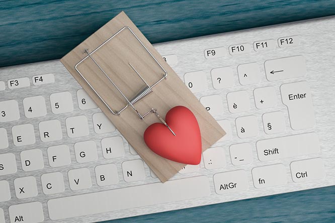 Keyboard with mousetrap and heart